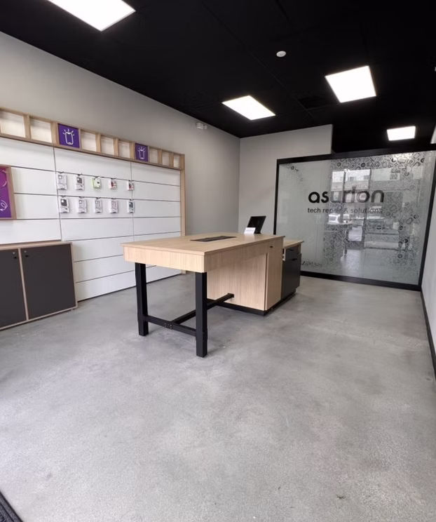 Cellphone & Electronics Repair Store Commercial Build-Out - Interior